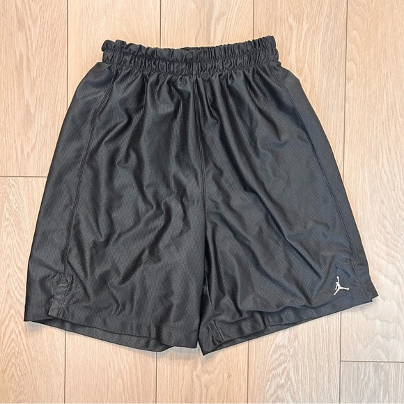 Jordan Basketball Black Shorts Size Large - Picture 1 of 6